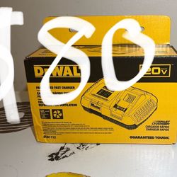 DEWALT Battery Charger, 20V + Flexvolt Fast Charger (DCB1112)