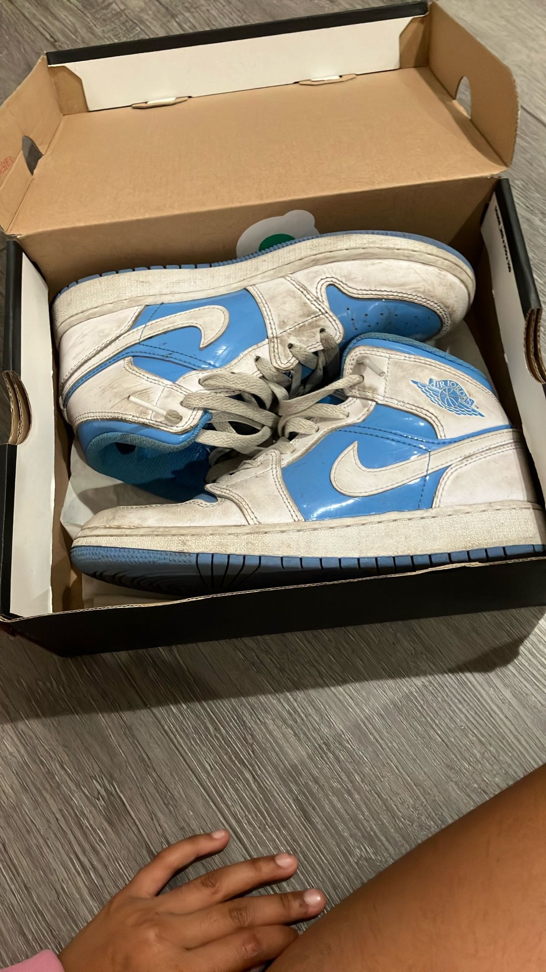 Air Jordan 1 Mid