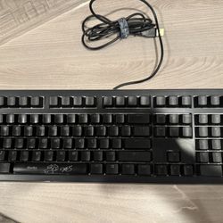 Ducky Shine 5 Mechanical Gaming Keyboard Cherry MX Red Keys
