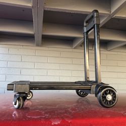 One  car carrierAsking 20 at 35th Ave. and Thomas