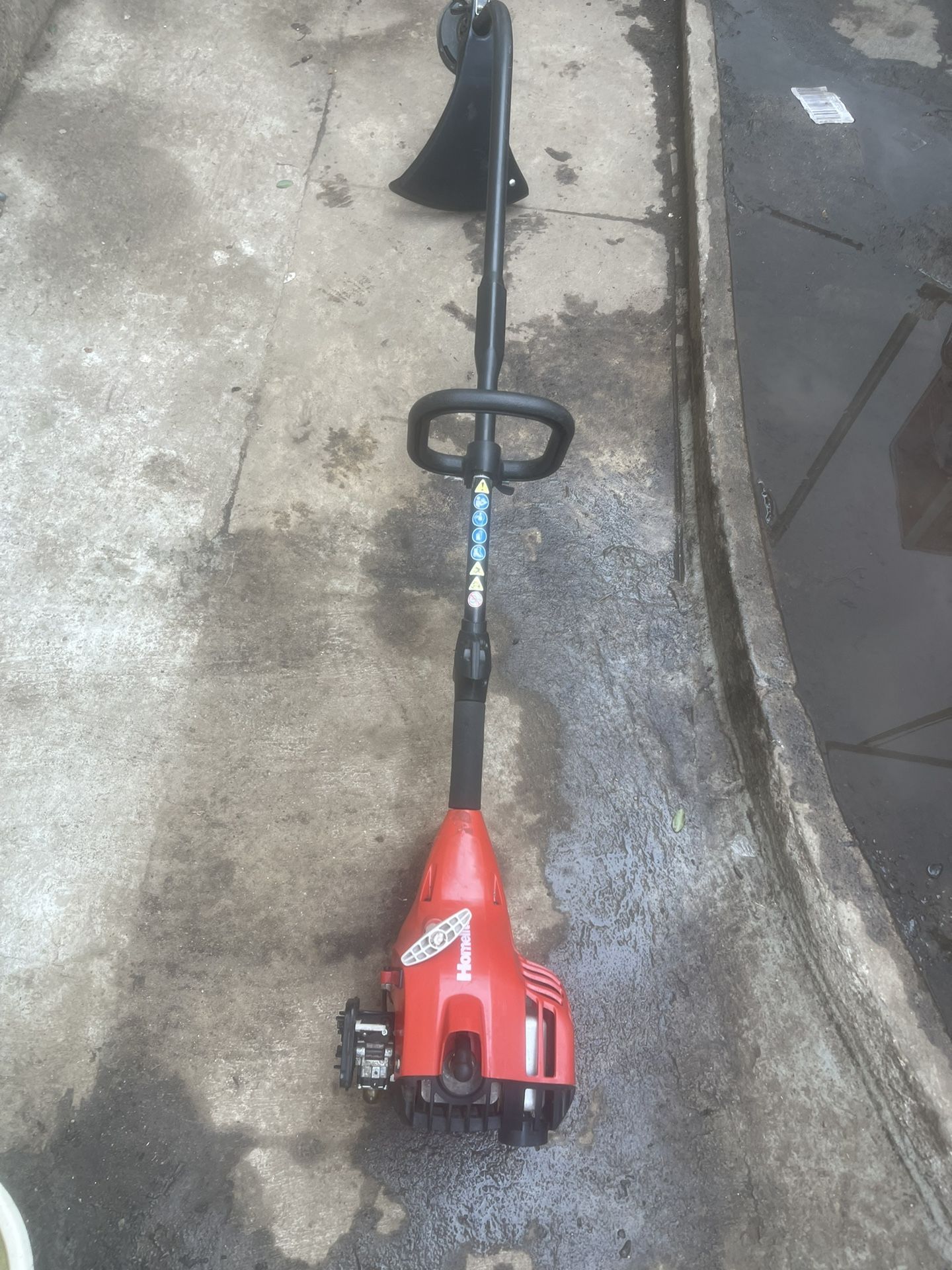 Homelite 2-Stroke 26 cc Curved Shaft Gas Trimmer for Sale in Gardena ...