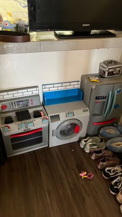 Everything must go