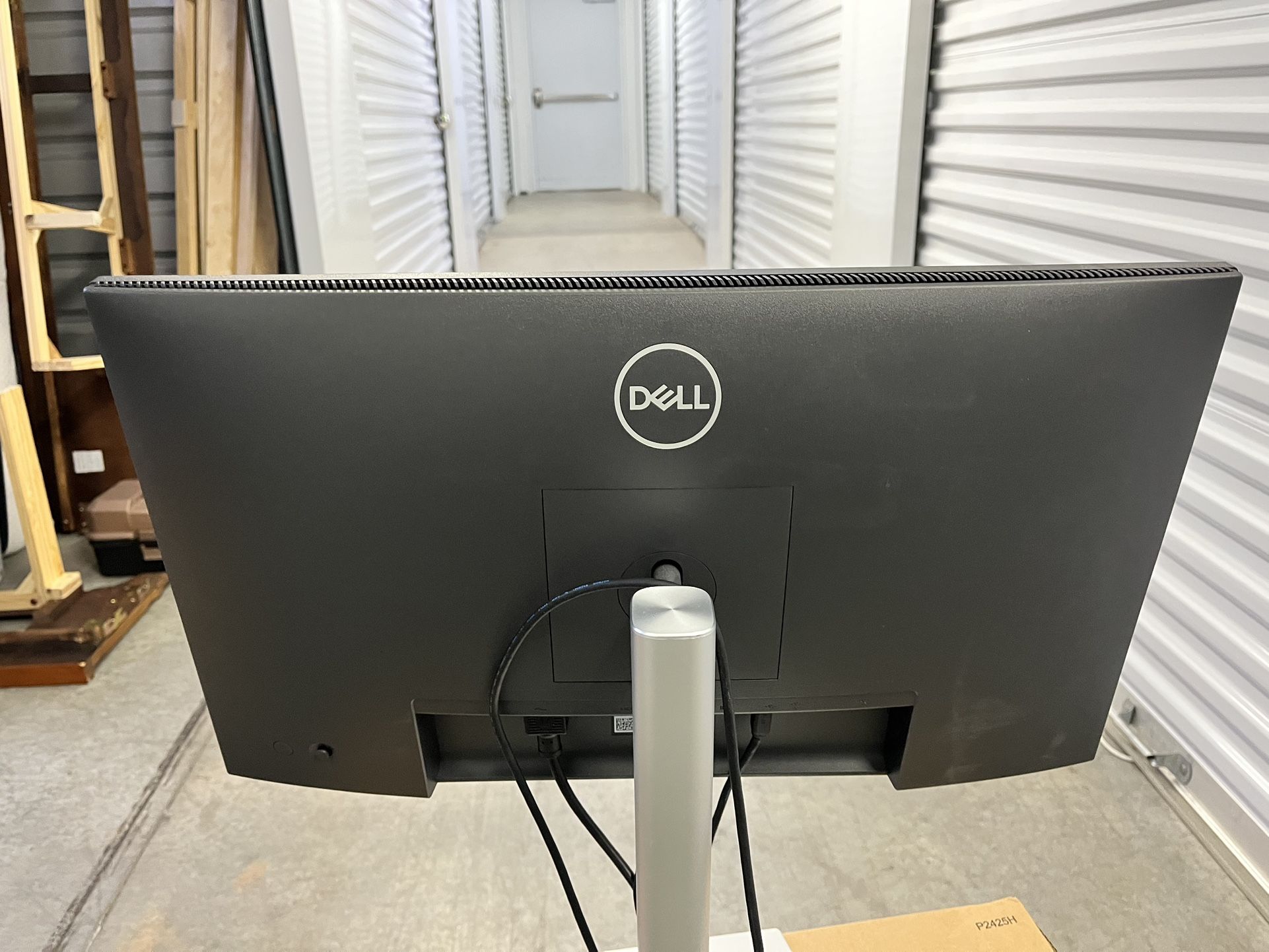 Dell 24 inch monitors, barely used