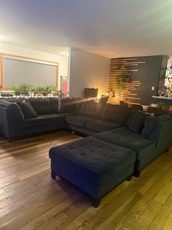4-Piece Sectional | Clean & Ready to Go