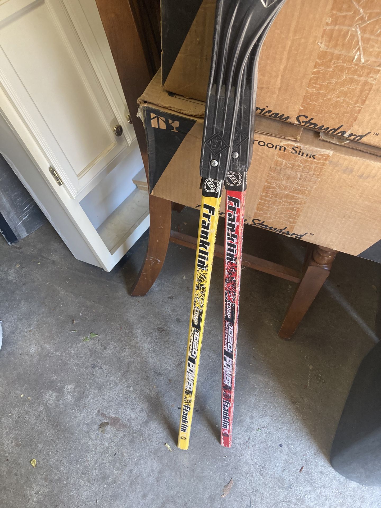 2 Hockey Sticks