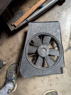 2 good electric fans for your custom project