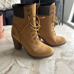 Timberland Heeled Boots Perfect Condition 