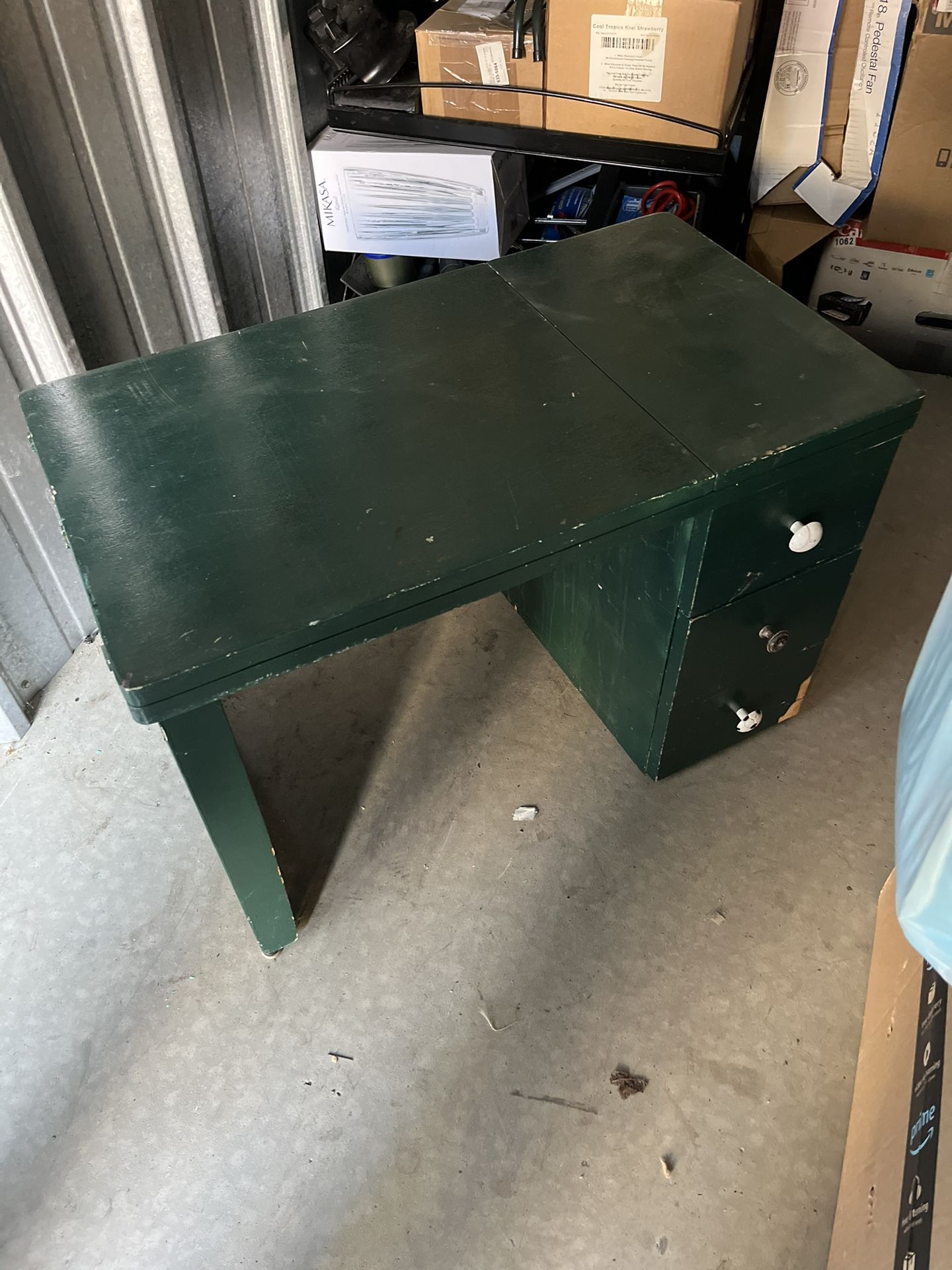 kids desk
