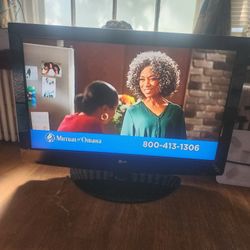 LG 📺 TV 37 Inches 
