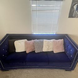  Tufted Sofa & Love Seat