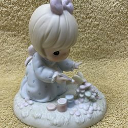 Precious Moments 1988 Members Only Figurine