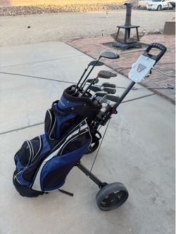 **GOLF CLUB SET WITH 3 WHEEL PUSH CART** FOR SALE