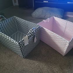 NEW LARGE WEAVED BASKET. GREAT FOR TOYS,  BLANKETS,  CLOTHES,  ETC. CHOICE OF PINK OR BLACK. 10"T X17.5"LX14"W 