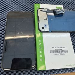 iPhone 11 Screen