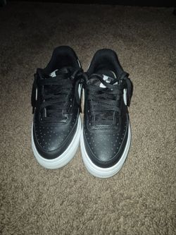 Black Nike shoes