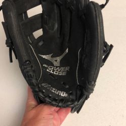 Kids Mizuno Baseball Glove 9 Inch 