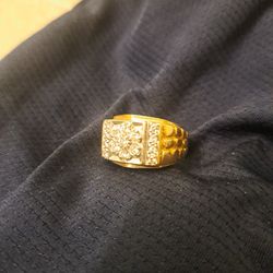 14k 1.50 Karat Diamond Ring