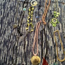 14 Colorful Necklaces 