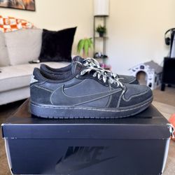 Travis Scott black Phantom Jordan 1 Size 9m