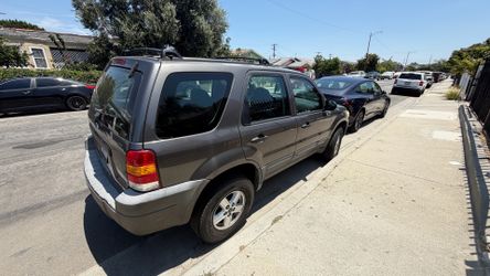 Ford Escape 2004