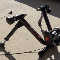 BLACKBURN TECH MAG BIKE TRAINER COMPLETE GREAT CONDITION
