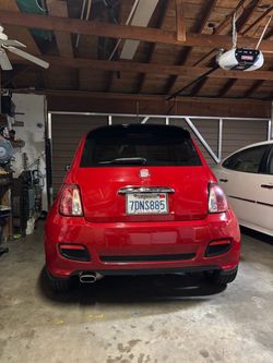 2014 Fiat 500 (red/black)
