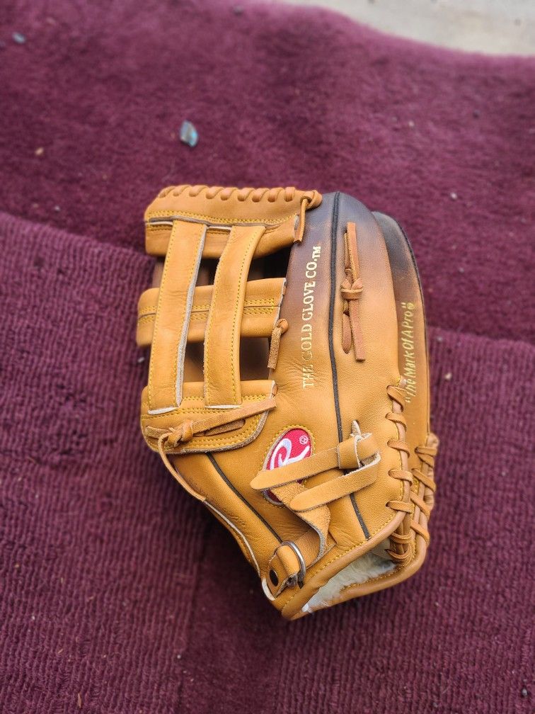 MOVING Sale!!  Womans Baseball Glove