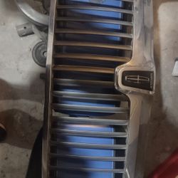 2004 Lincoln Navigator Front Grill 
