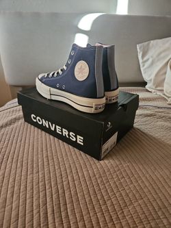 Converse Platform Women Size 8.5