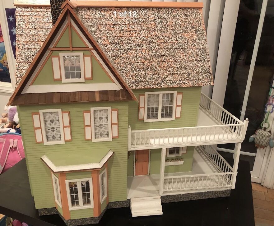 Victoria's Farmhouse Dollhouse, Hobby Lobby