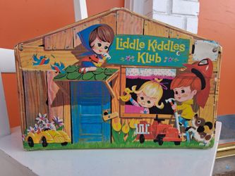 Liddle Kiddle Club House (Vintage 1960's)