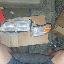 Headlights RIGHT And LEFT NEW WITH CORNER LIGHTS 