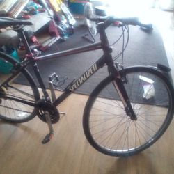 Hardly Used Specialized Mountain Bike Has 700c Rims Asking 225 Make Me An Offer