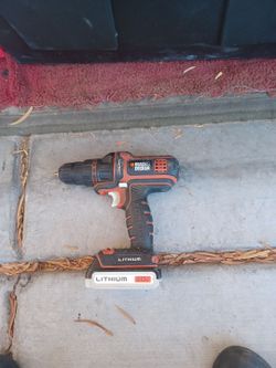 Drill black and decker