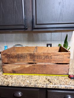 Vintage sunkiss crate