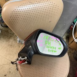 2018-24 Toyota Camry Right Mirror 