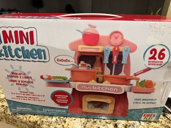 Toy mini kitchen