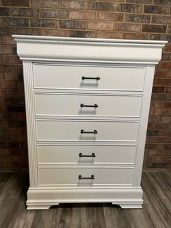 Tall dresser