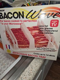 NEW  MICROWAVE BACON  TRAY