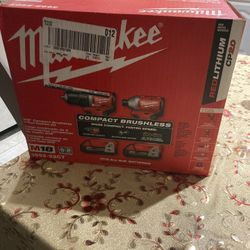 M18 Compact Brushless Tool Kit