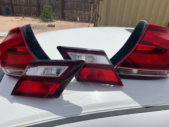 2013 Honda civic taillights/ car parts