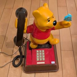 Vintage Winnie The Pooh Telephone!