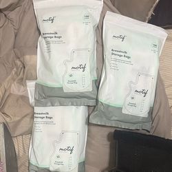 300 breastmilk storage bags