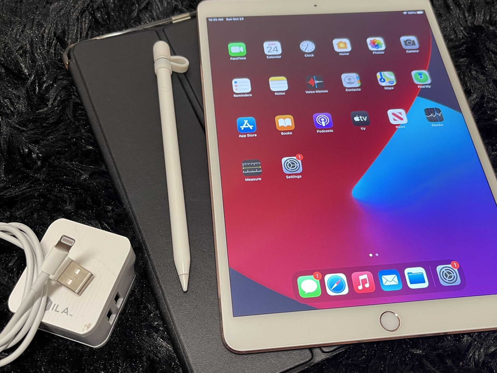 iPad Pro (10.5-inch)- Rose Gold 64gb 2nd gen (2017) 10.5” WiFi + 1st generation Apple Pen