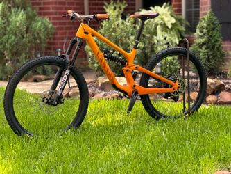 Custom 2023 Canyon Torque Carbon Mullet Mountain Bike Small Frame MTB