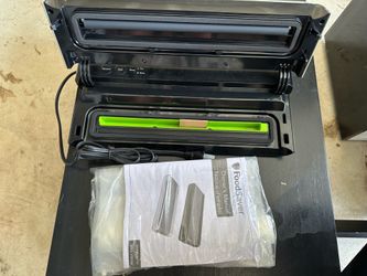 Food Saver- Vacuum Sealing Device