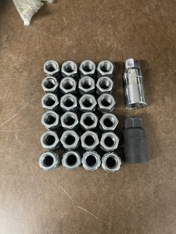 Lug Nuts From 2018 Ford F150 - Need Included Key To Unscrew!