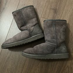 Gray Uggs Boots 