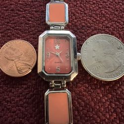 Beautiful SILVER STAR Ladies Quartz Watch Works.