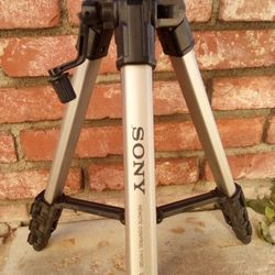 TRIPOD Sony Victorville